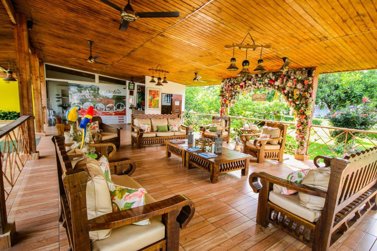 Deluxe Suites Guacamayos - Eco-Lodge & Swimming Pool Bonao Exteriör bild