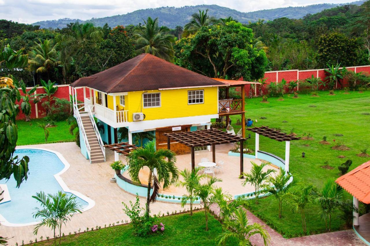Deluxe Suites Guacamayos - Eco-Lodge & Swimming Pool Bonao Exteriör bild