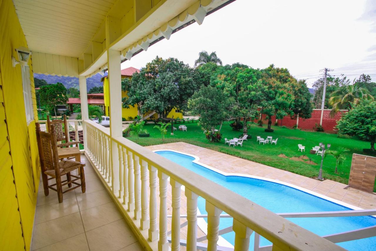 Deluxe Suites Guacamayos - Eco-Lodge & Swimming Pool Bonao Exteriör bild