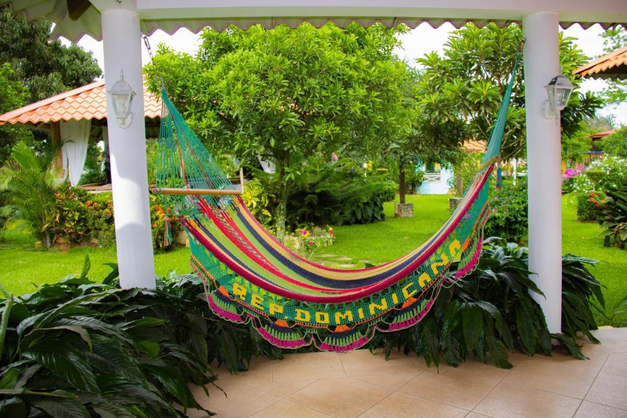 Deluxe Suites Guacamayos - Eco-Lodge & Swimming Pool Bonao Exteriör bild