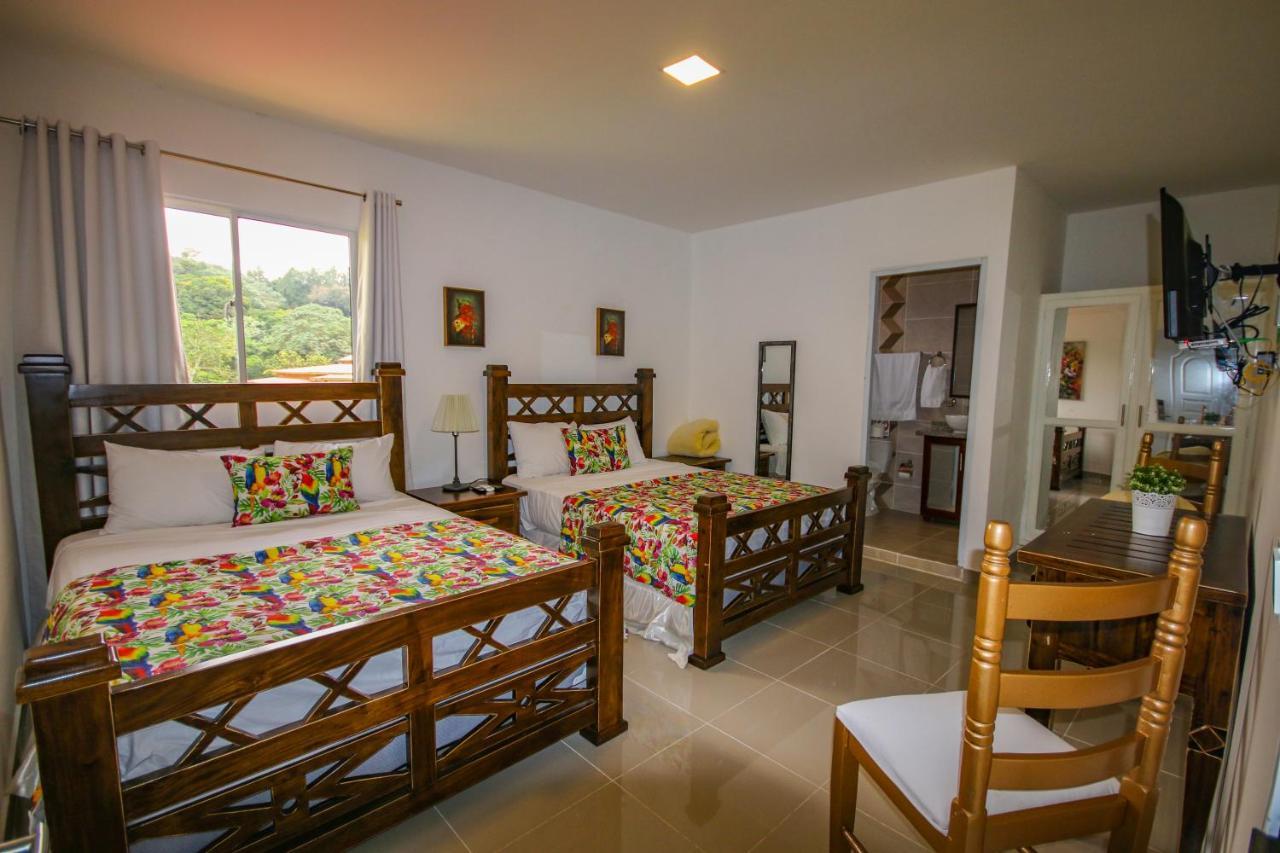 Deluxe Suites Guacamayos - Eco-Lodge & Swimming Pool Bonao Exteriör bild